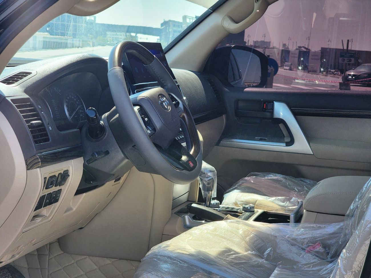 تويوتا لاند كروزر GX.R V8 upgrade 2024