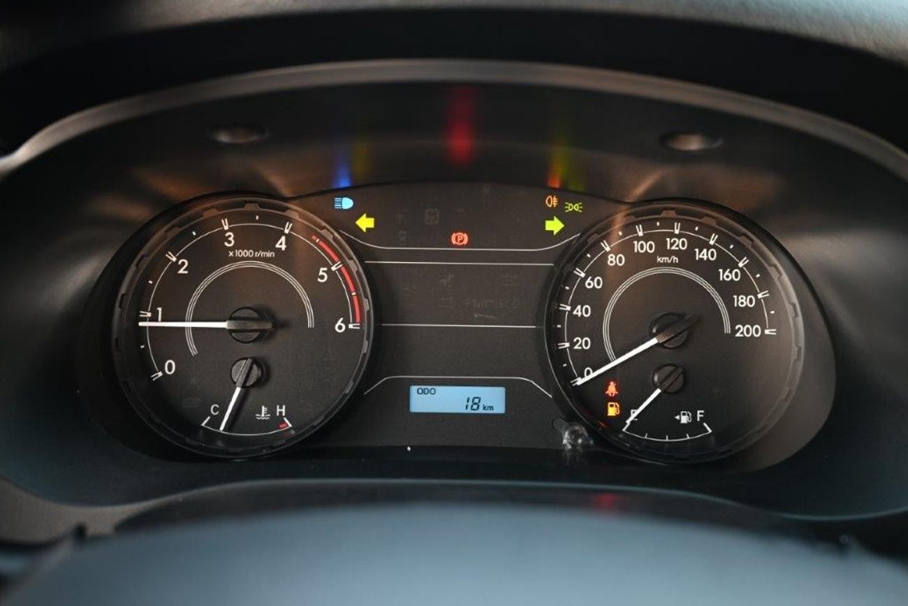 تويوتا هيلوكس 2023 TOYOTA HILUX DOUBLE CAB PICKUP DLX-E 2.4L DIESEL 4WD 5 SEATER MT