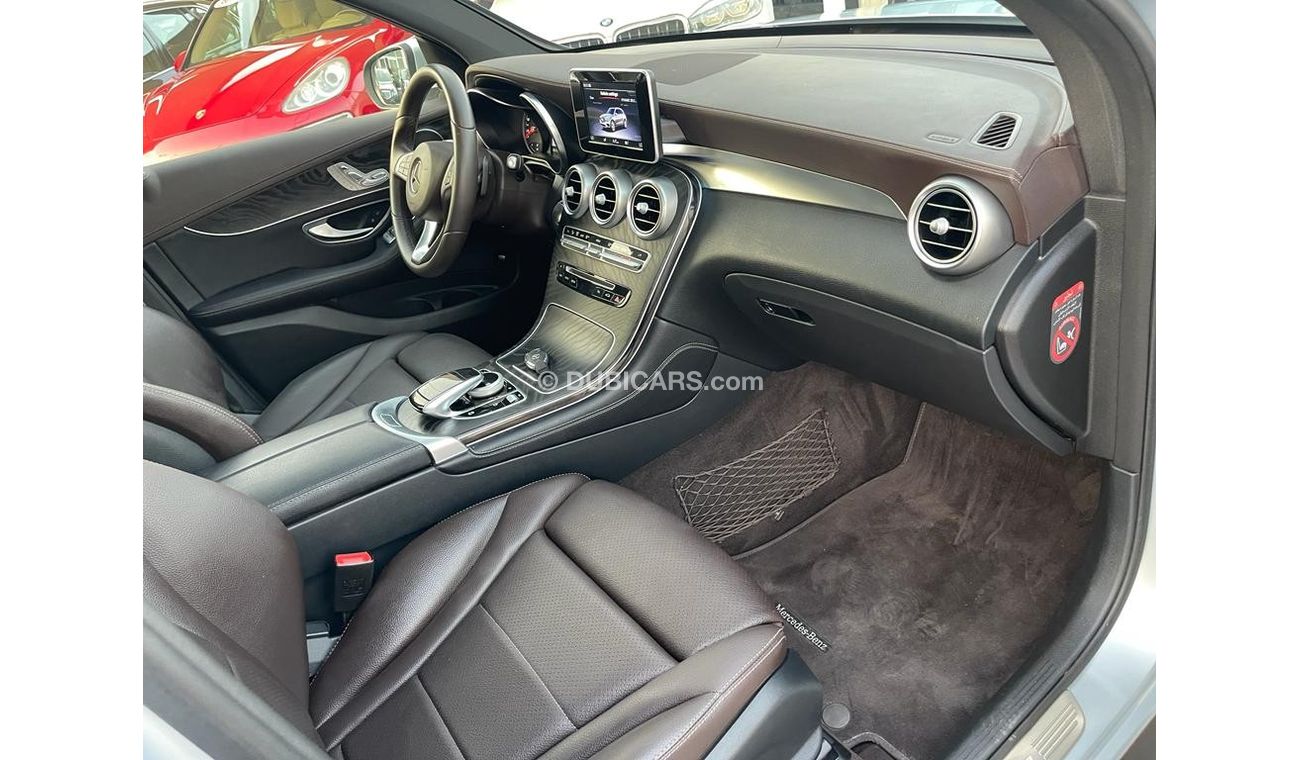 Mercedes-Benz GLC 250 AMG Mercedes GLC 250 _ Gcc_2018_Excellent_Condition _Full option