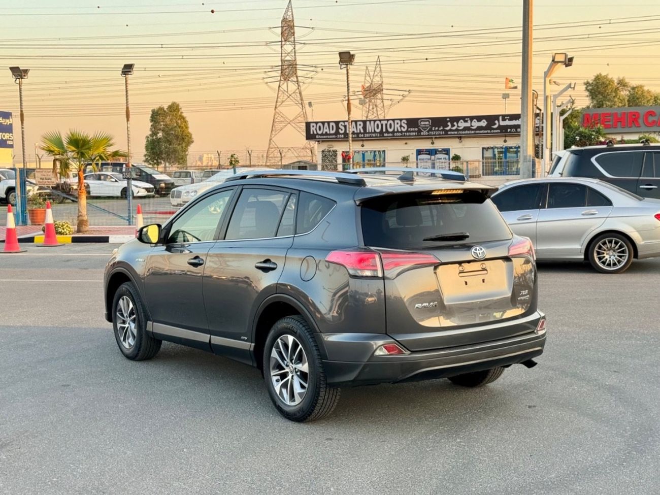تويوتا راف ٤ VXR 2.5L 2016 HYBRID LIMITED SUNROOF 4WD FULL OPTION USA IMPORTED