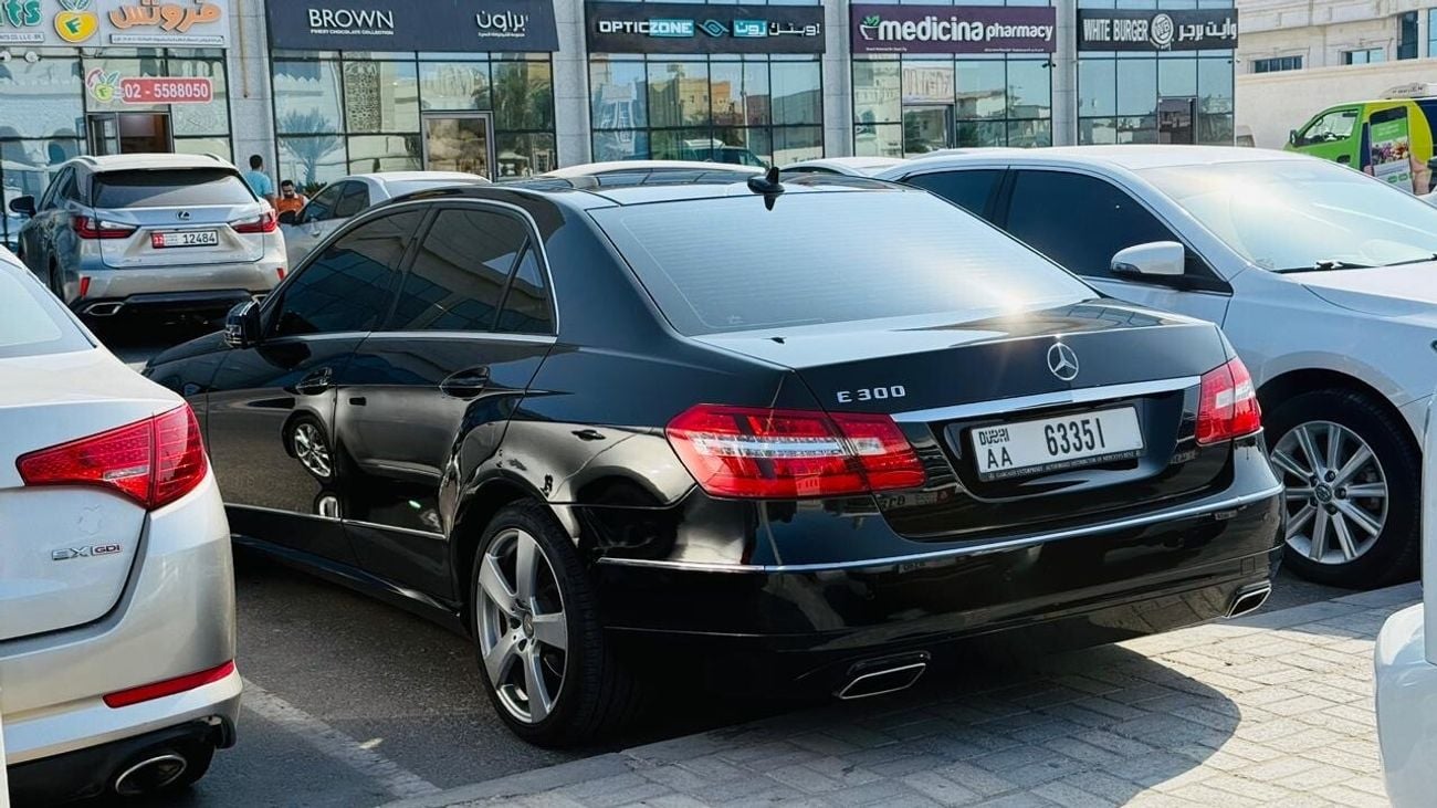 Mercedes Benz E300