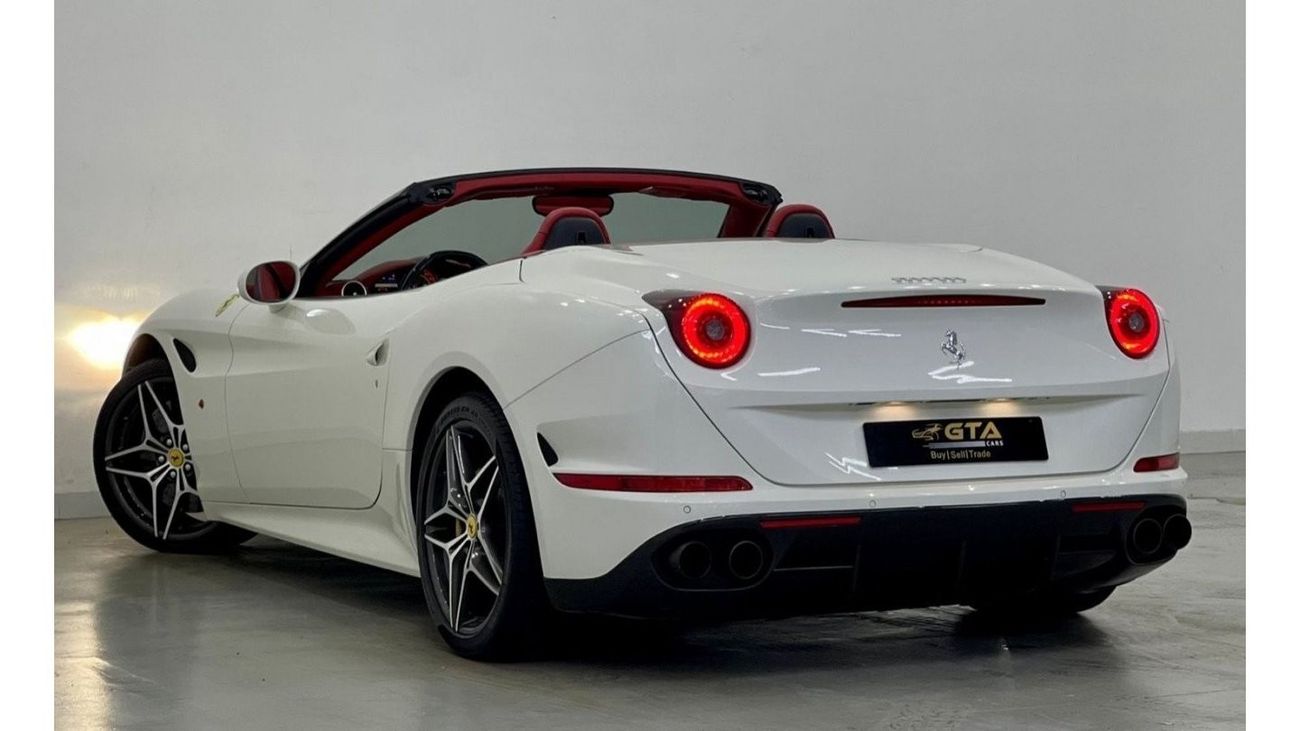 Ferrari California Std *Like New* 2015 Ferrari California T, Full Ferrari History, Warranty, Low Kms, GCC