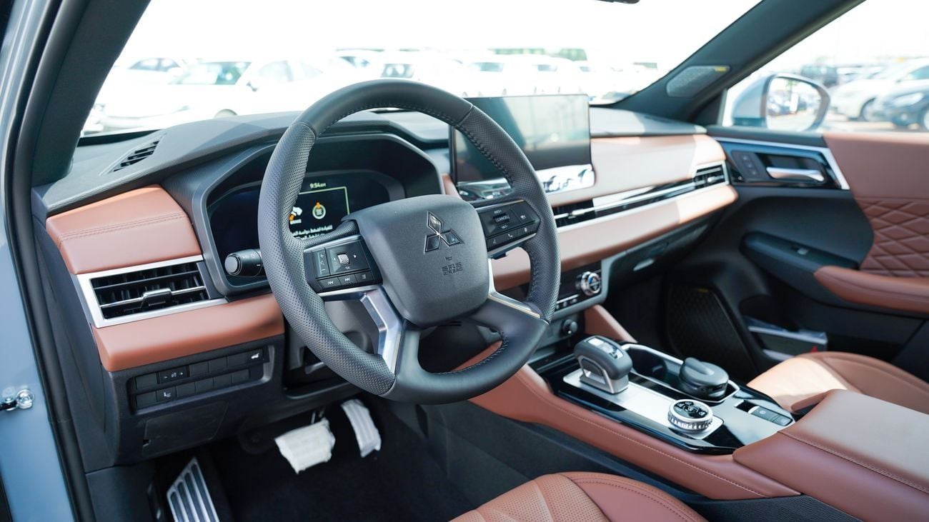 ميتسوبيشي آوتلاندر جديد كليًا 2026 ميتسوبيشي أوتلاندر بريميوم (G09)  2.5 لتر | 7 مقاعد | SUV | مواصفات الخليج | للتصدير