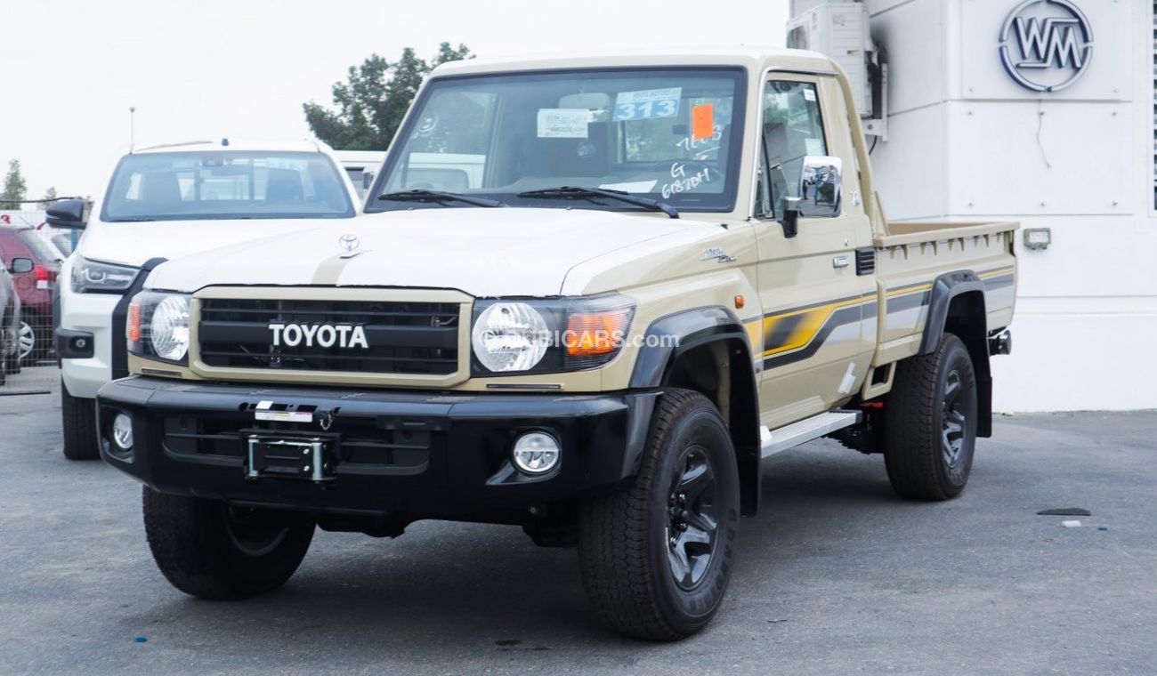 Toyota Land Cruiser Pick Up LX V6 4WD