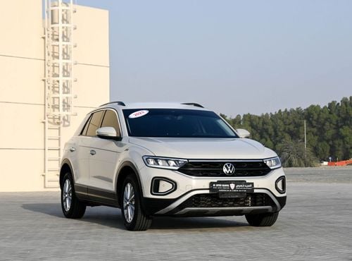 Volkswagen T ROC Life 1.4L VOLKSWAGEN T ROC 2023 1.4L GCC   accident-free Excellent Condition 1019  AED Monthly