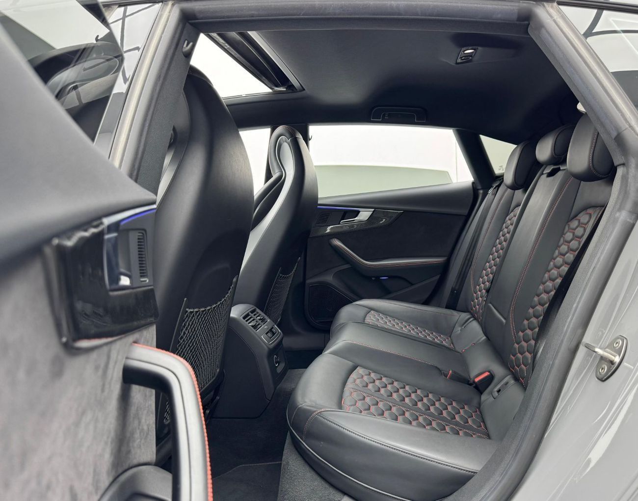 أودي RS5 2019 Audi RS 5 Sportback, 2028 Swiss Auto Warranty & Service Contract, Agency FSH, GCC