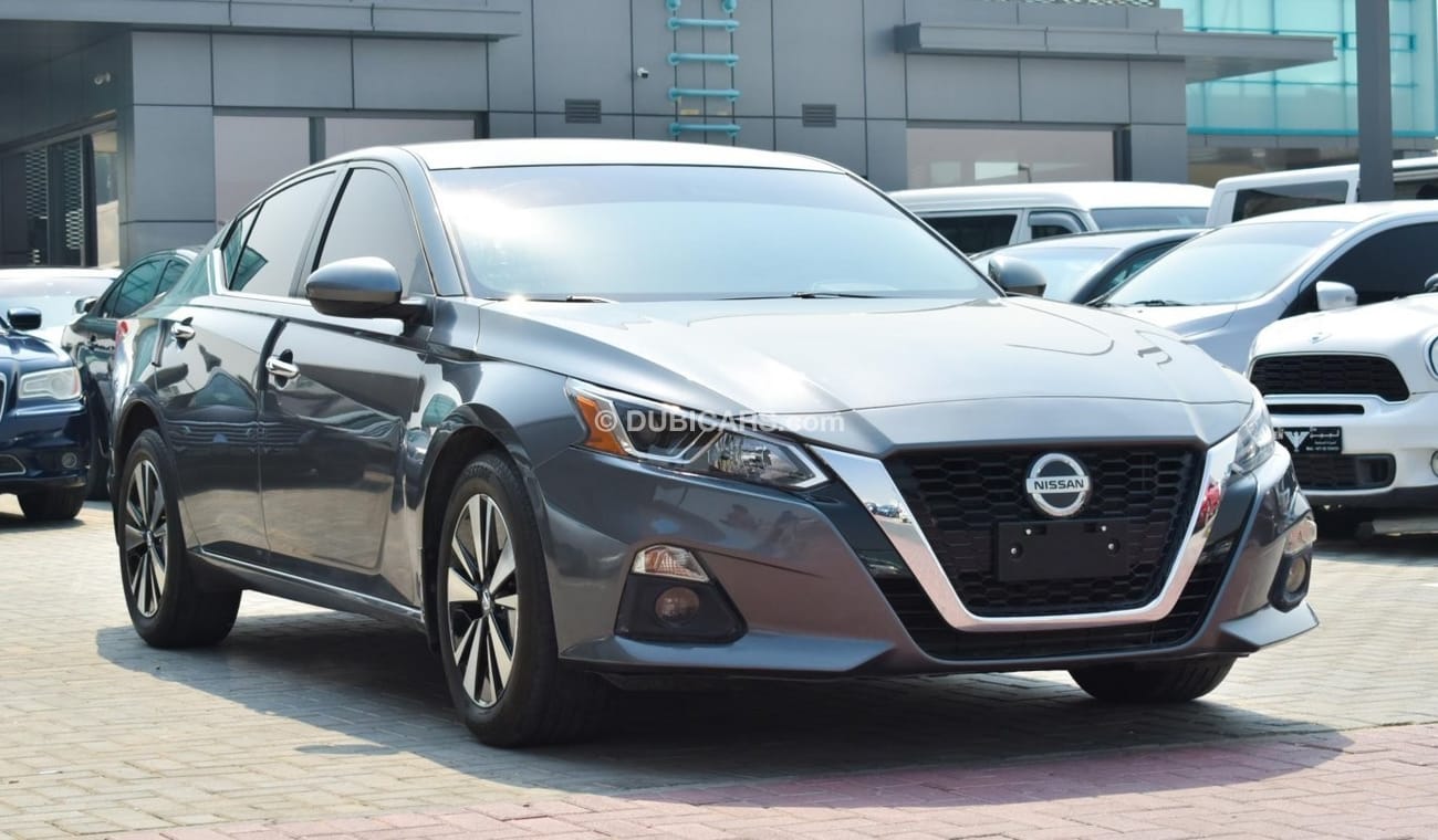 Used Nissan Altima SV 2019 for sale in Dubai 550353