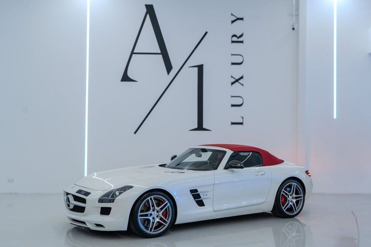 Mercedes-Benz SLS AMG Std 6.2L 2012 Mercedes Benz SLS AMG Roadster, Full Service History, Carbon Fiber Package, Low Kms, G