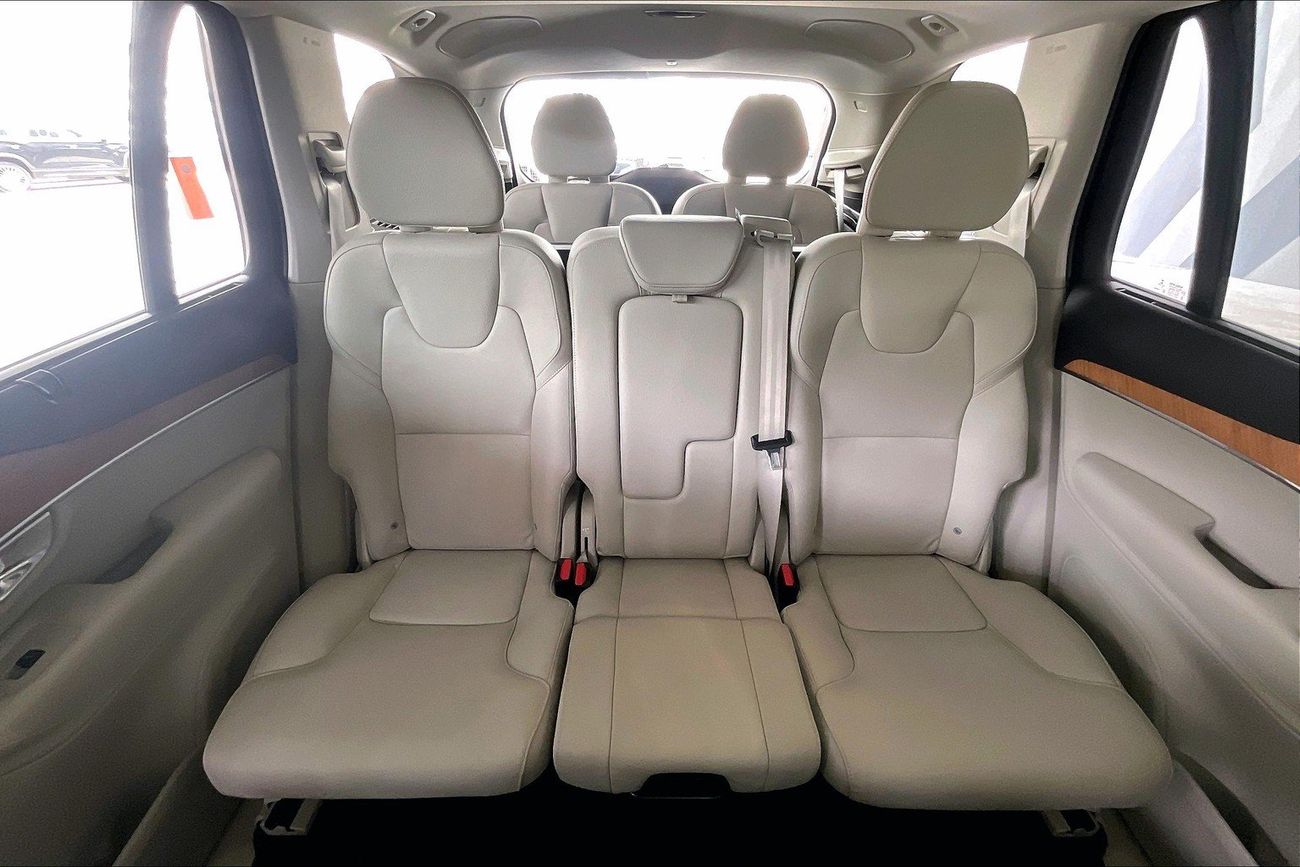 فولفو XC 90 B5 Momentum | شامل الضمان | 0 ﺪﻔﻋﺓ ﺃﻮﻟﻯ