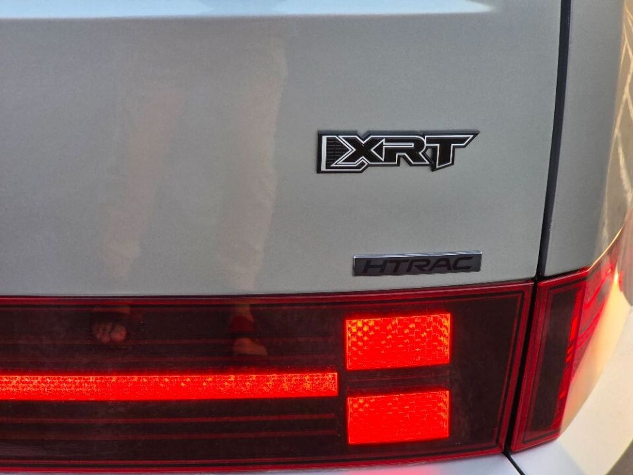 هيونداي سانتا في 2024 Model XRT full option 4x4, sunroof and 7 seater