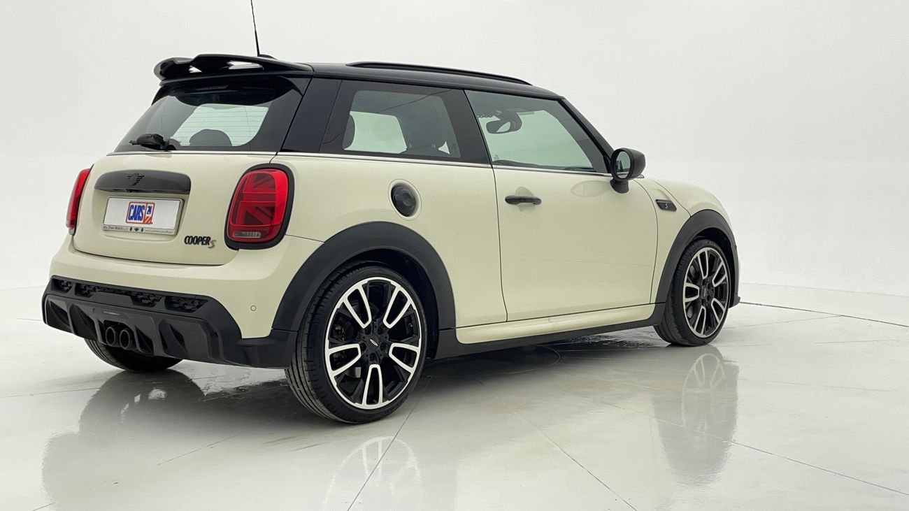 ميني كوبر JOHN COOPER WORKS 2 | بدون دفعة مقدمة | اختبار القيادة في المنزل