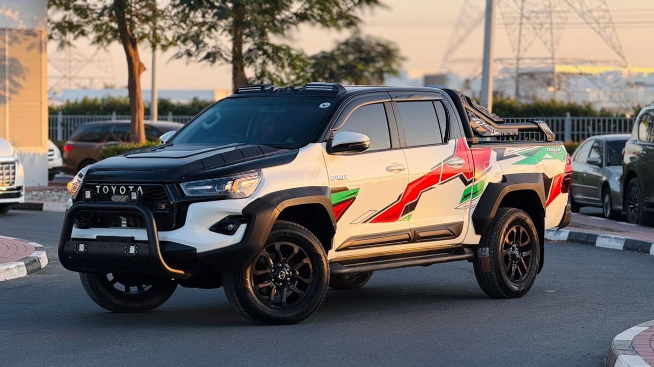 Toyota Hilux GR SPORTS BODY KIT INSTALLED | LEATHER SEATS | NUDGE BAR | SPORTS BAR | 2.8L DIESEL ENGINE | AUTO | 