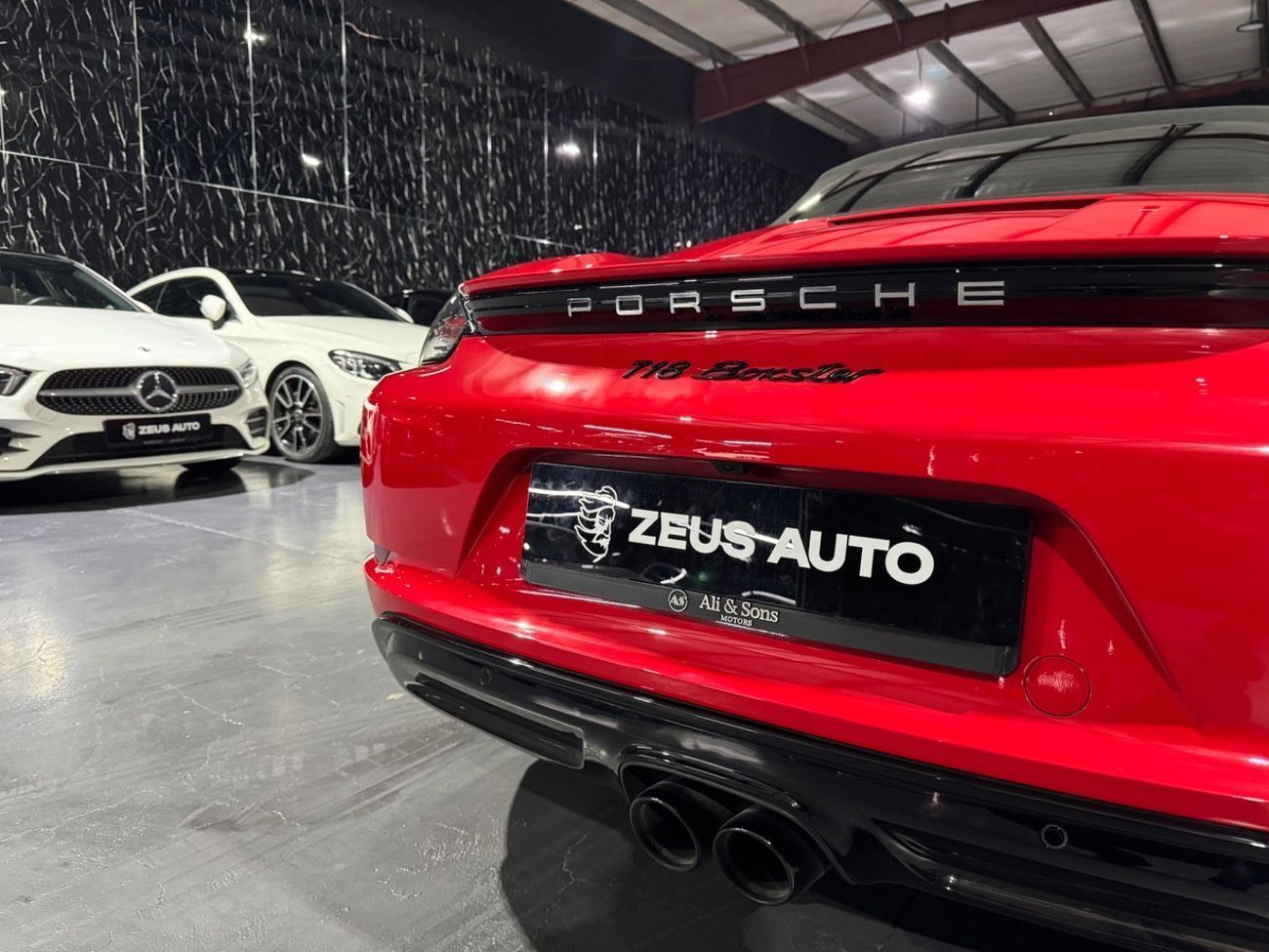 بورش بوكستر 718 Std 2.0L A/T 2024 Porsche 718 Boxster Style Edition, 2026 Porsche Warranty , Low Kms, GCC