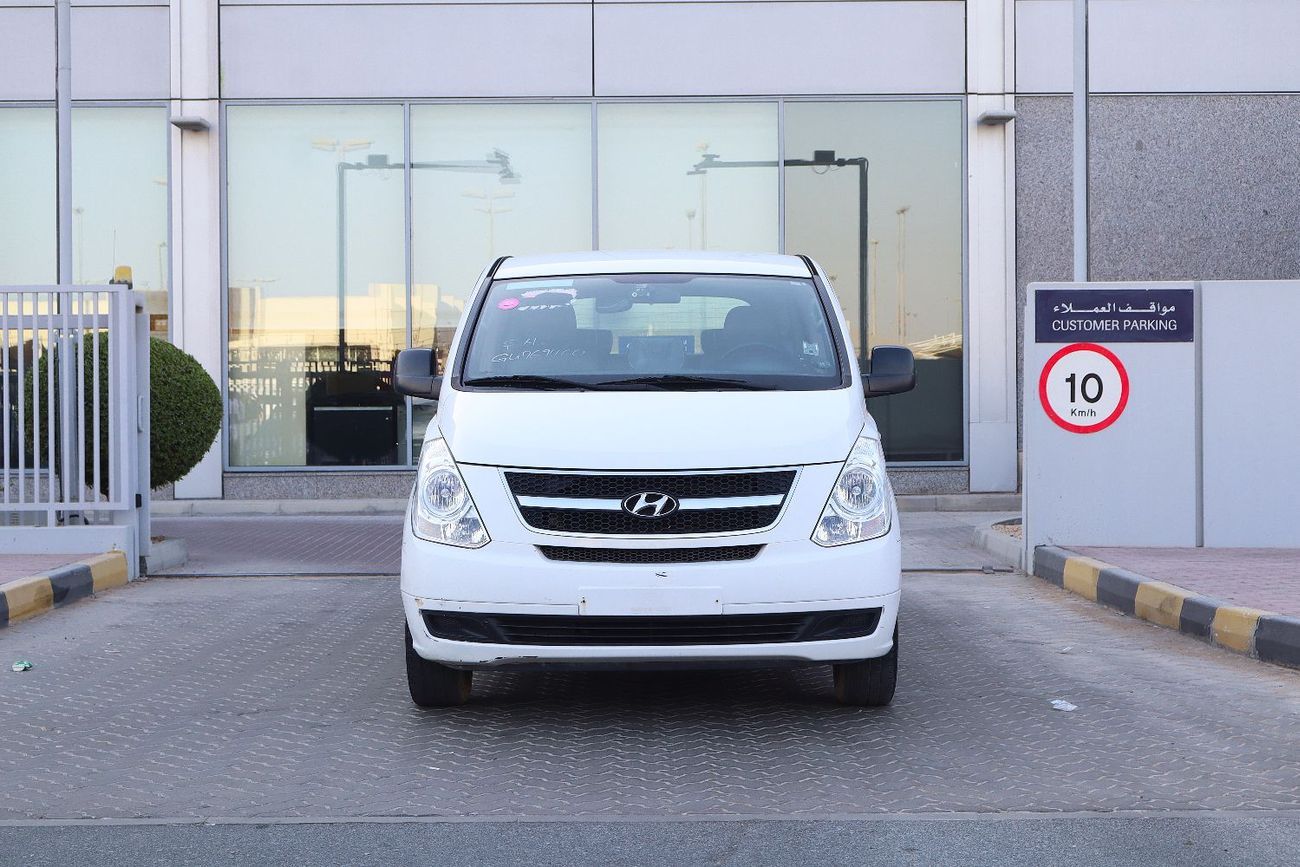 هيونداي H1 ستاريكس Hyundai H1 12-Seater Passenger Van 2016