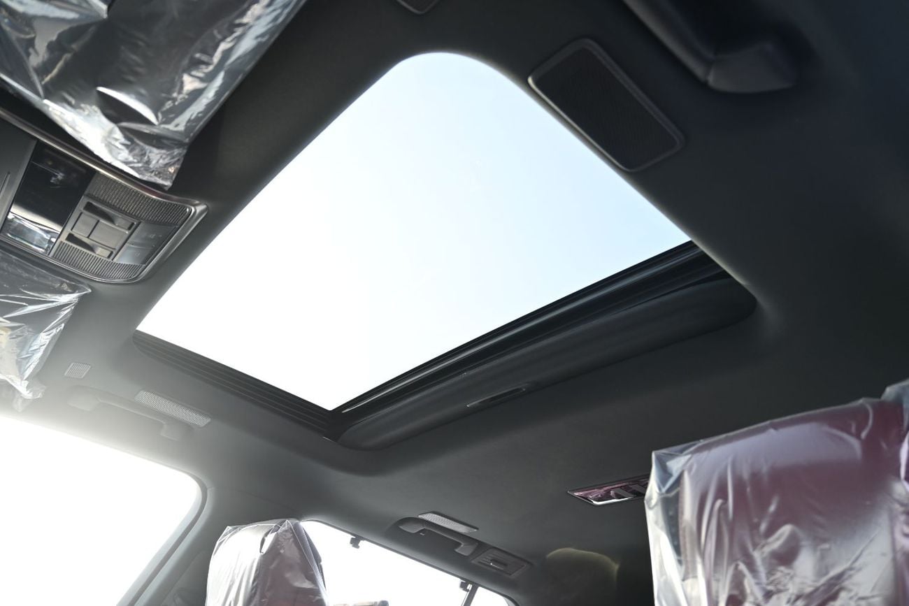 لكزس LX 700h Lexus LX700h Signature 3.5L Twin-Turbo + Hybrid V6, Model 2026, Color Black inside Red