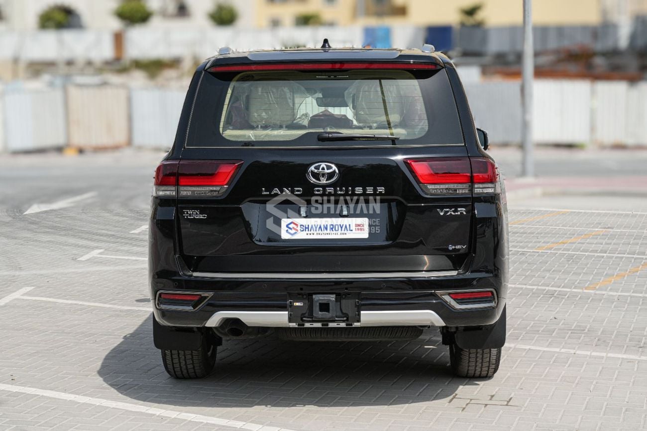 Toyota Land Cruiser VXR LC300 VXR-FULL OPTION 3.5L HEV 457TT AT | 7-SEATS | JBL | 360 CAMERA | SOFT DOOR CLOSING| 2026MY