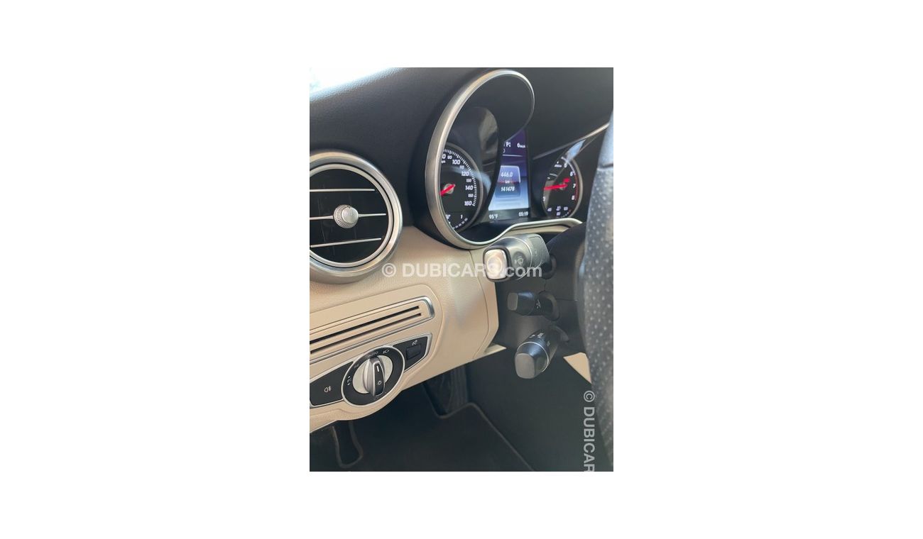 Mercedes-Benz C 300 2.0L 4 matic