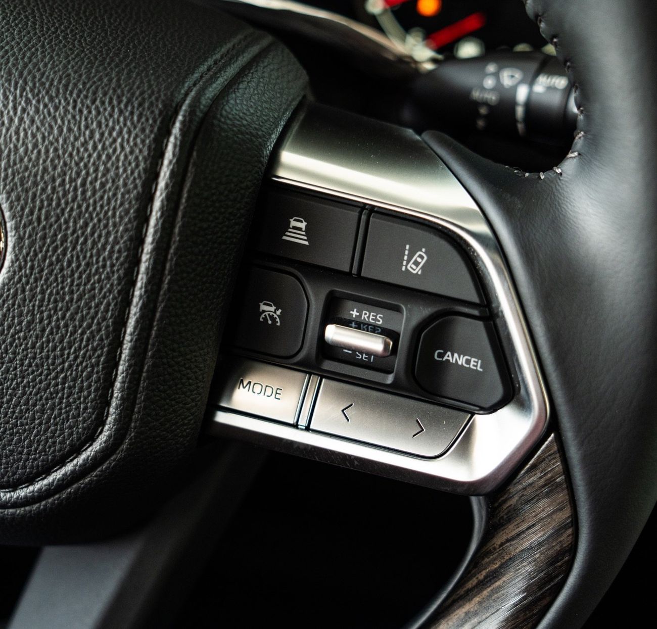 Toyota Land Cruiser LC VXR 3.5 TT || 2026