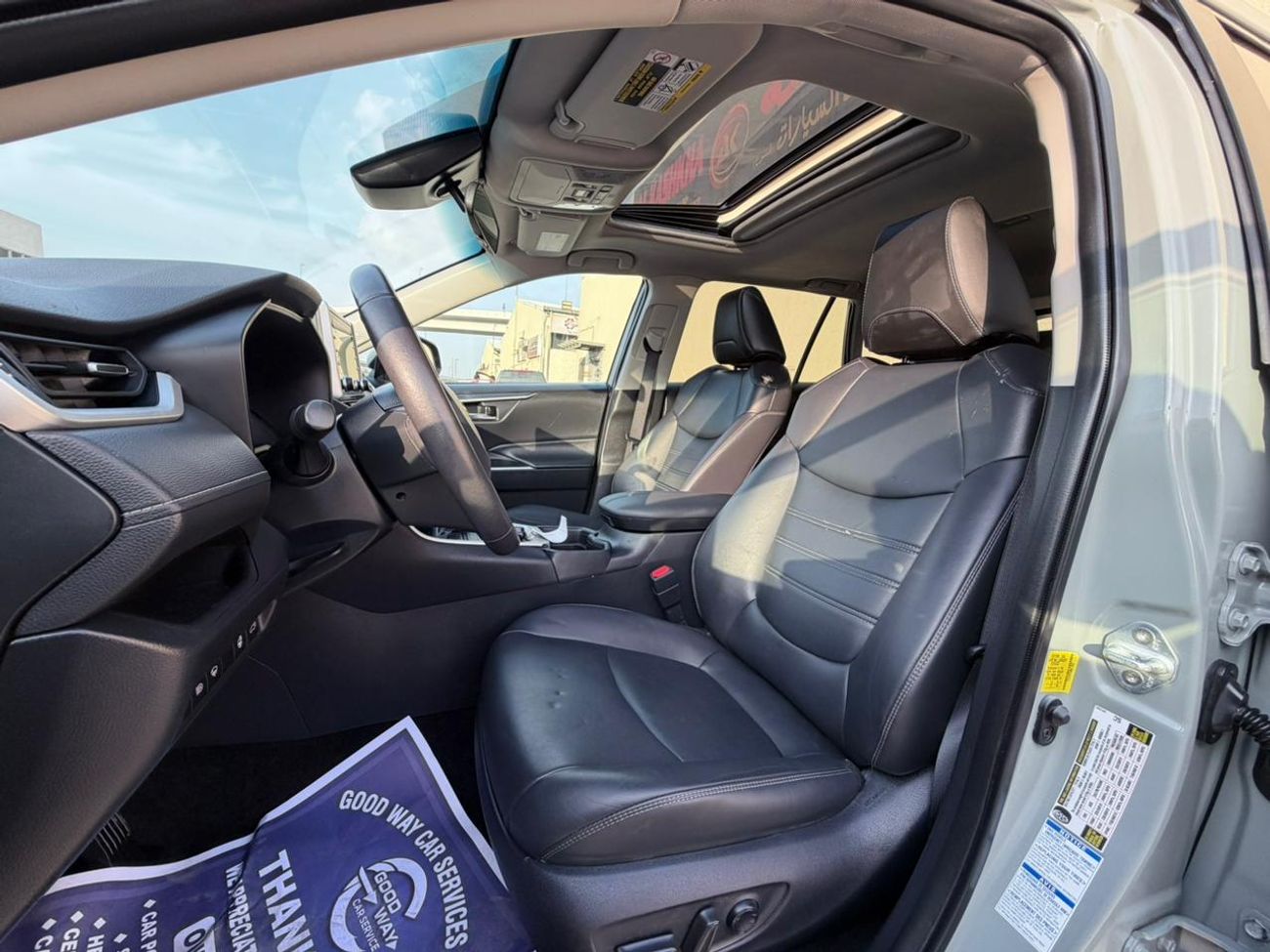 تويوتا راف ٤ XLE 2.0L