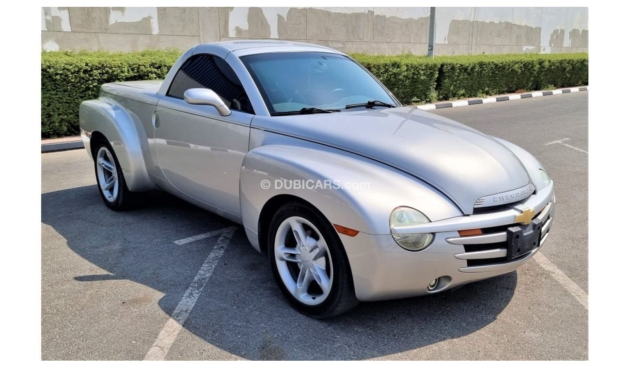 Chevrolet SSR CHEVROLET SSR 2004 5.3L IN BEAUTIFUL CONDITION FOR 85K AED
