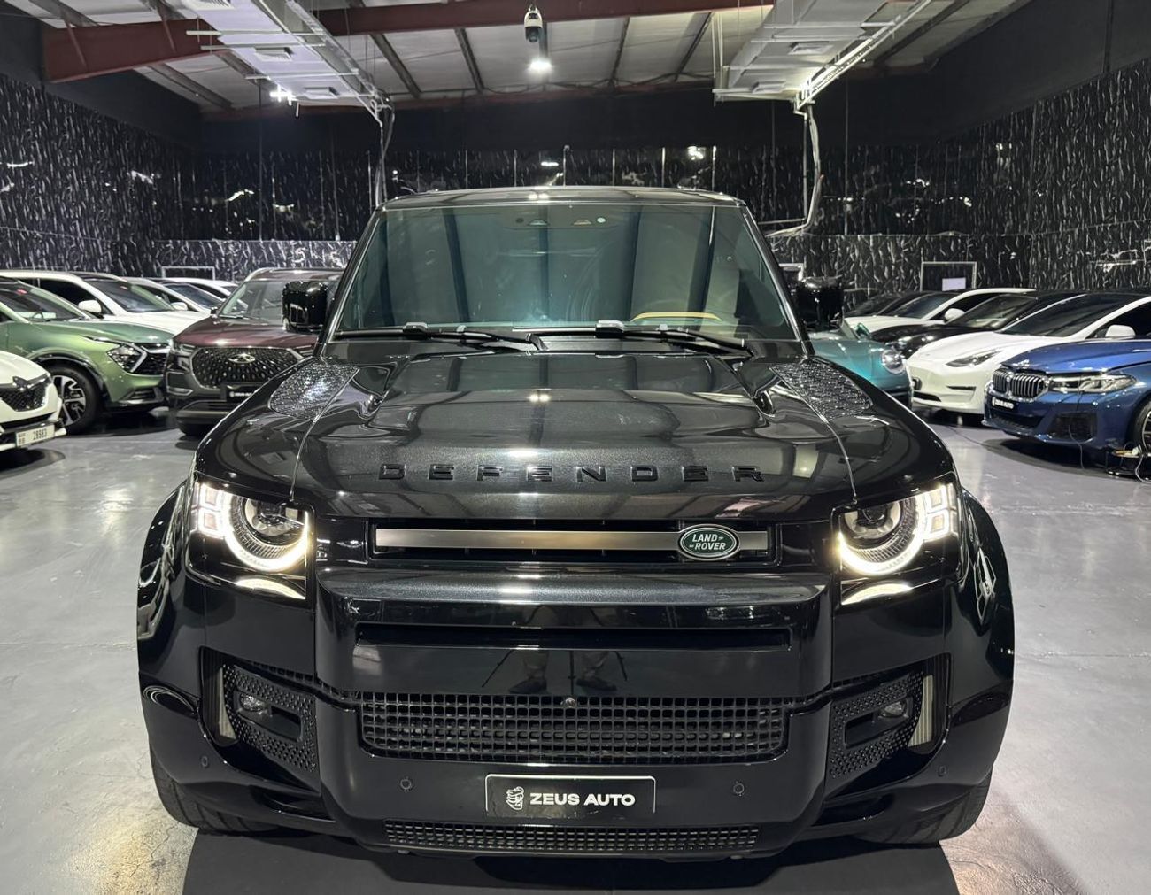 لاند روفر ديفندر P400 90 X-Dynamic HSE 3.0L (5 Seater) 2024 Land Rover Defender, 5 Years Land Rover Warranty, Low Kms