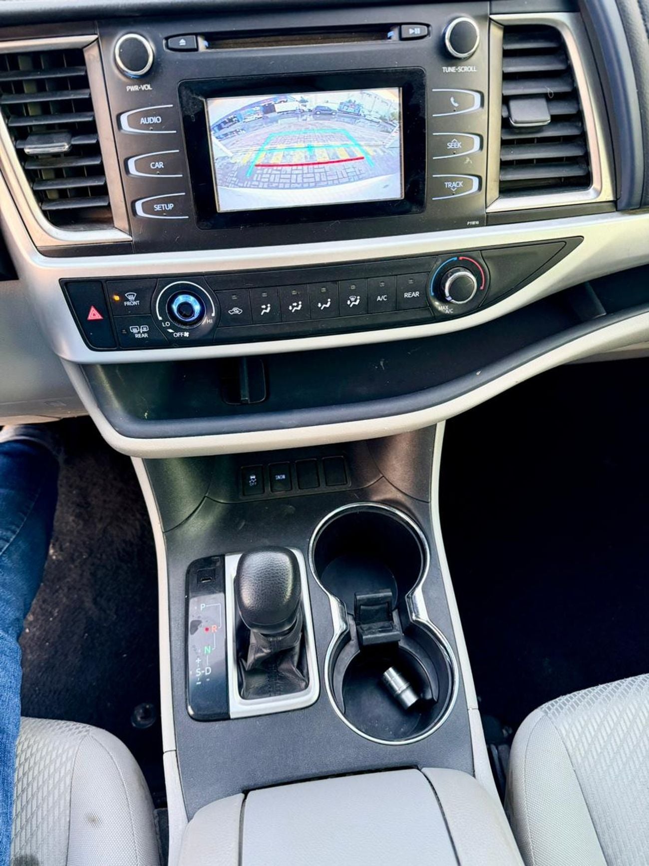 تويوتا هايلاندر LE (NON GCC) 2019 Toyota Highlander LE