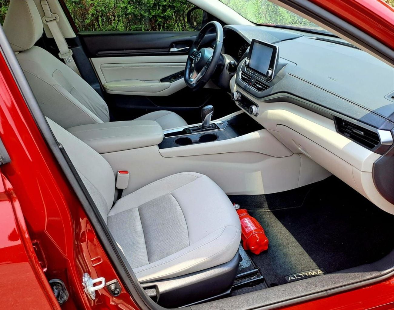 Nissan Altima SV 850-Monthly l GCC l SUNROOF | Cruise, Camera, GPS l Accident Free