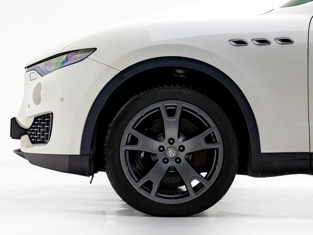 Maserati Levante S 3.0L (424 HP)