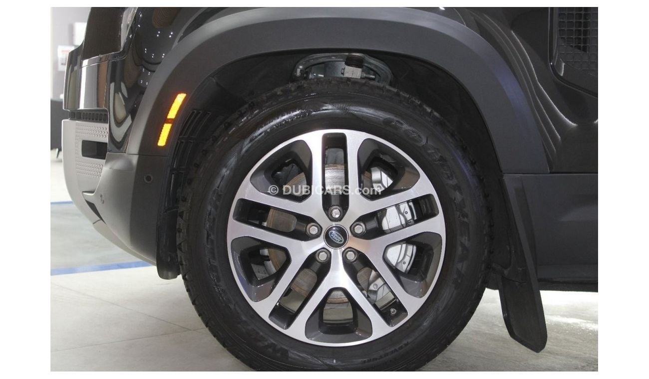 Land Rover Defender P400 110 HSE