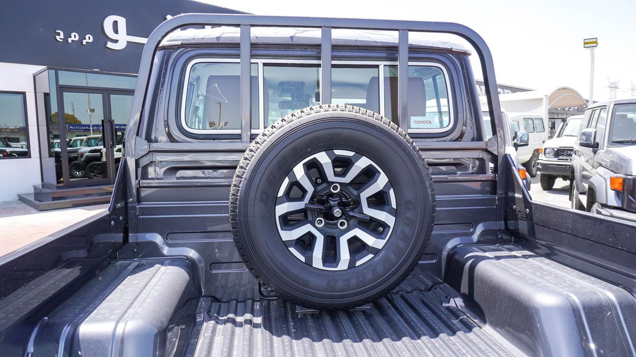 تويوتا لاند كروزر بيك آب LX 4.0L V6 Double Cabin Auto transmission