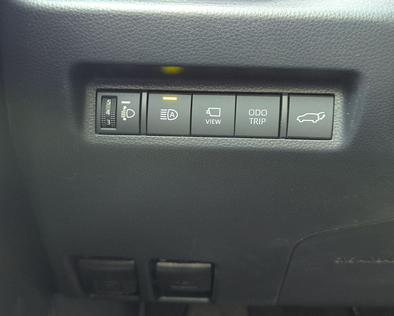 Toyota RAV4 XLE 2.0 FULL OPTION PANORAMA