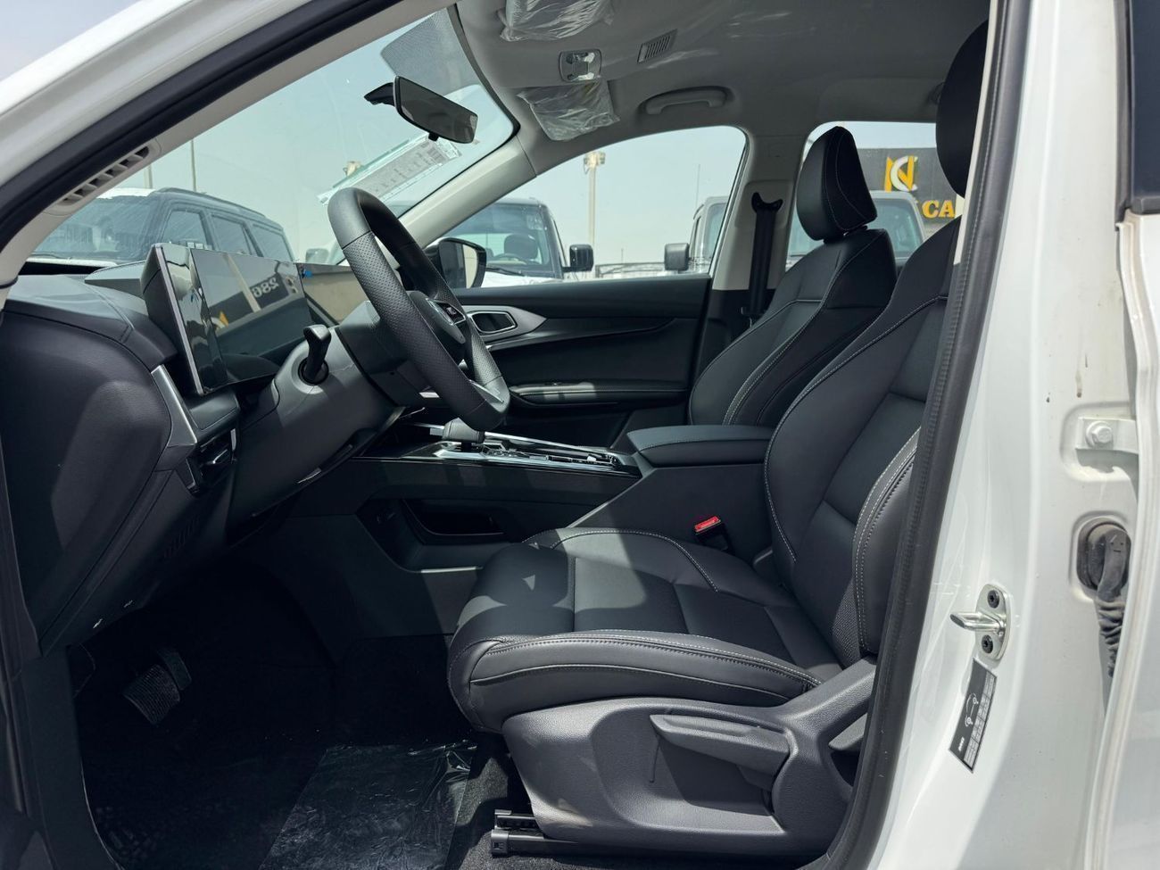 أم جي وان LUX 1.5L Petrol FWD 2024 Export Price @ 47,000 AED
