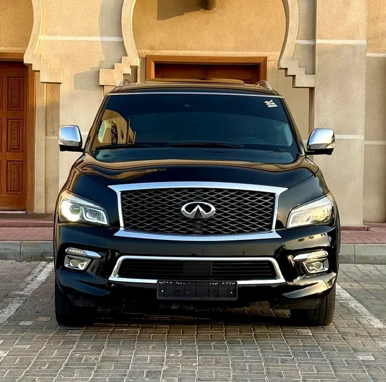 Infiniti QX80 EXCELLENCE إنفينيتي خليجي موديل فل اوبشن بحالة ممتازة
