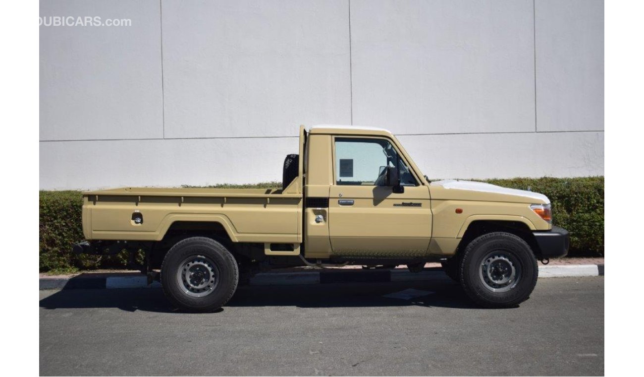 تويوتا لاند كروزر بيك آب 79 SINGLE CAB V6 4.0L PETROL MANUAL TRANSMISSION