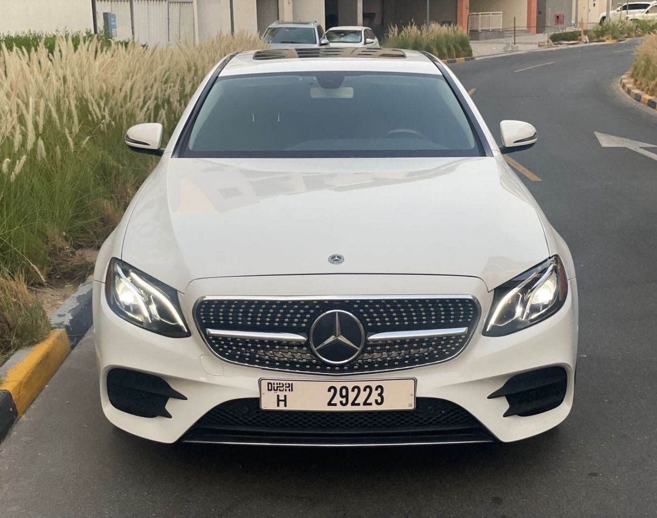 Mercedes-Benz E300 2017 Mercedes Benz E 300 4Matic Full Option 2.0L V4 Turbo Full Option With Sensors and Radar -