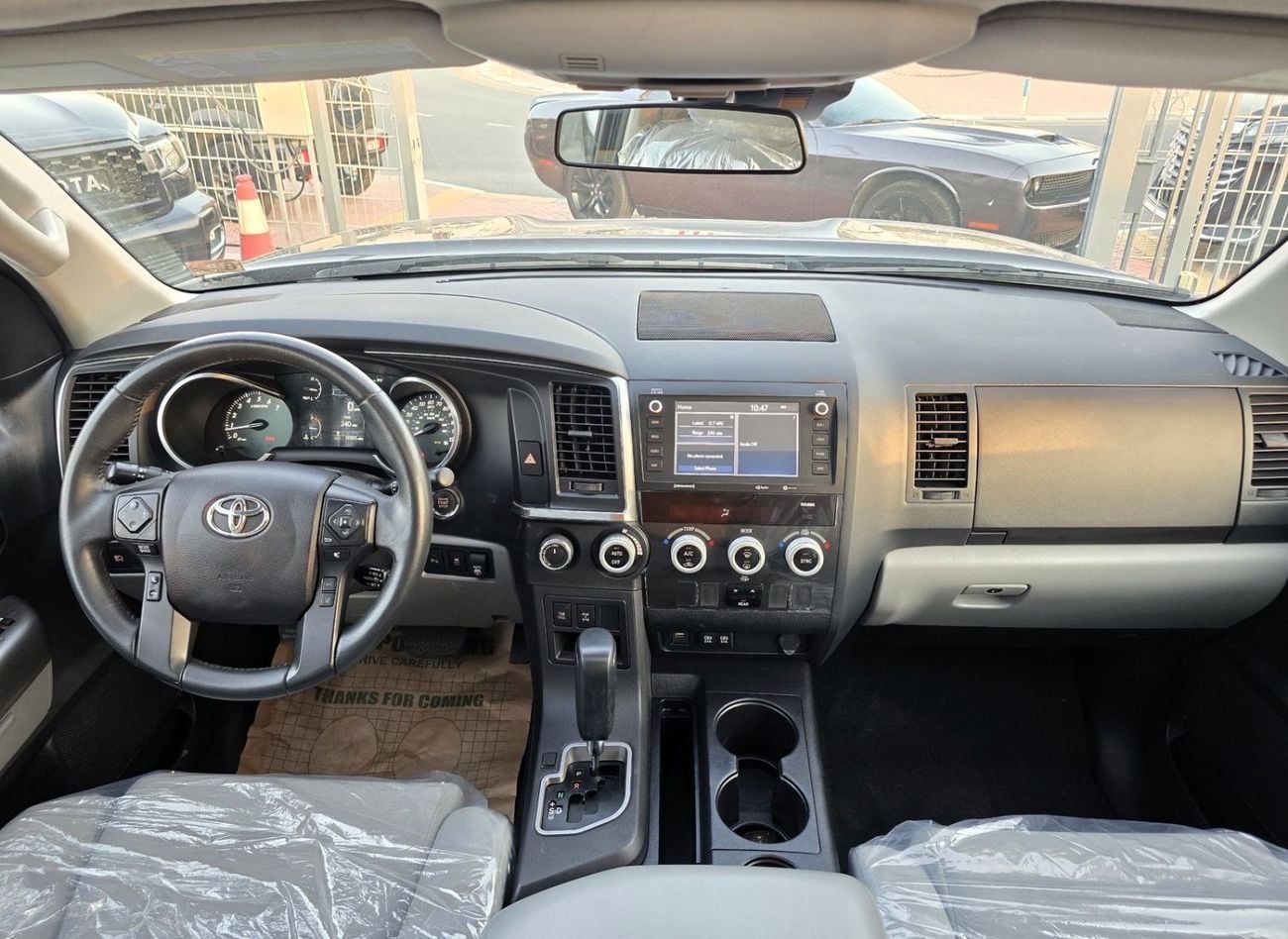 Toyota Sequoia SR5 2021 USA specs