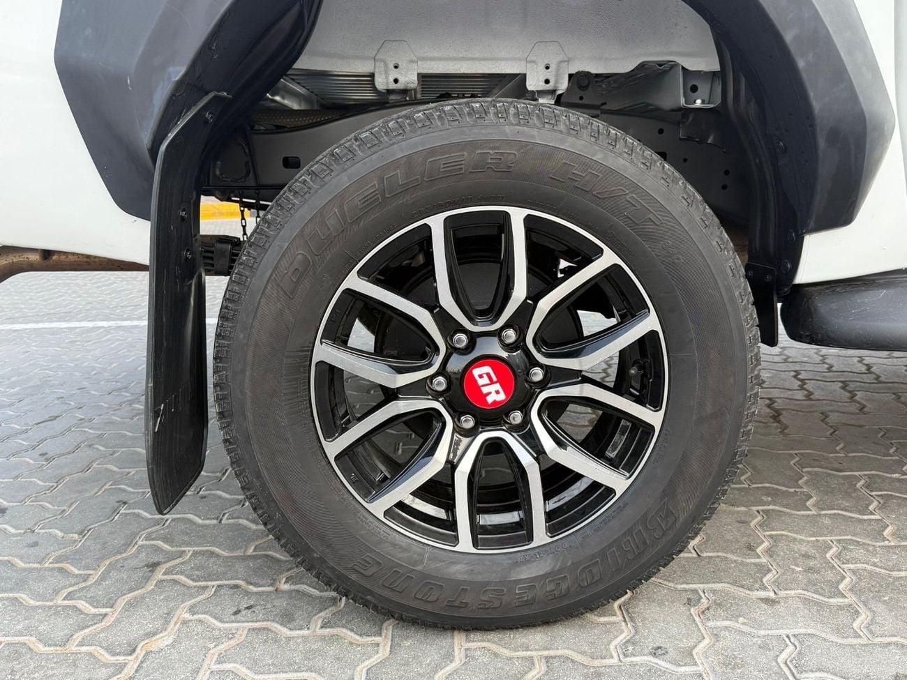 تويوتا هيلوكس SR5 48V with GR Kit