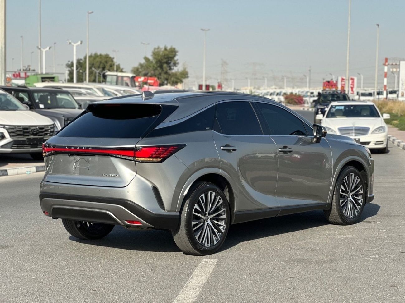 Lexus RX350h Hybrid Plus 2.5L Hybrid Plus made in Japan 360 camera, head up display,sunroof Full Option