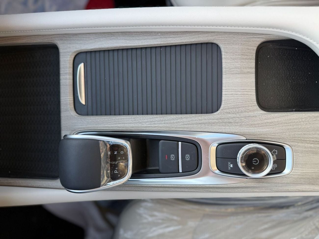 Chery Arrizo 8 CHERY ARRIZO 8 - EXECUTIVE 2.0L Turbo - GCC Specs - BRAND NEW 2024 MODEL