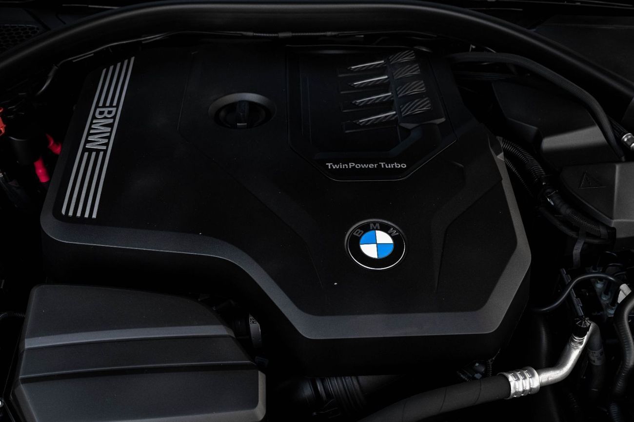 بي أم دبليو 330i 330i M-Kit | 2,350  P.M  | 0% Downpayment | Immaculate Condition!