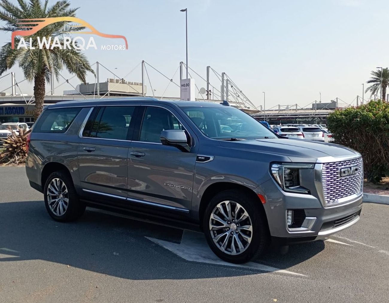 جي أم سي يوكون XL Denali 6.2L (7 Seater)