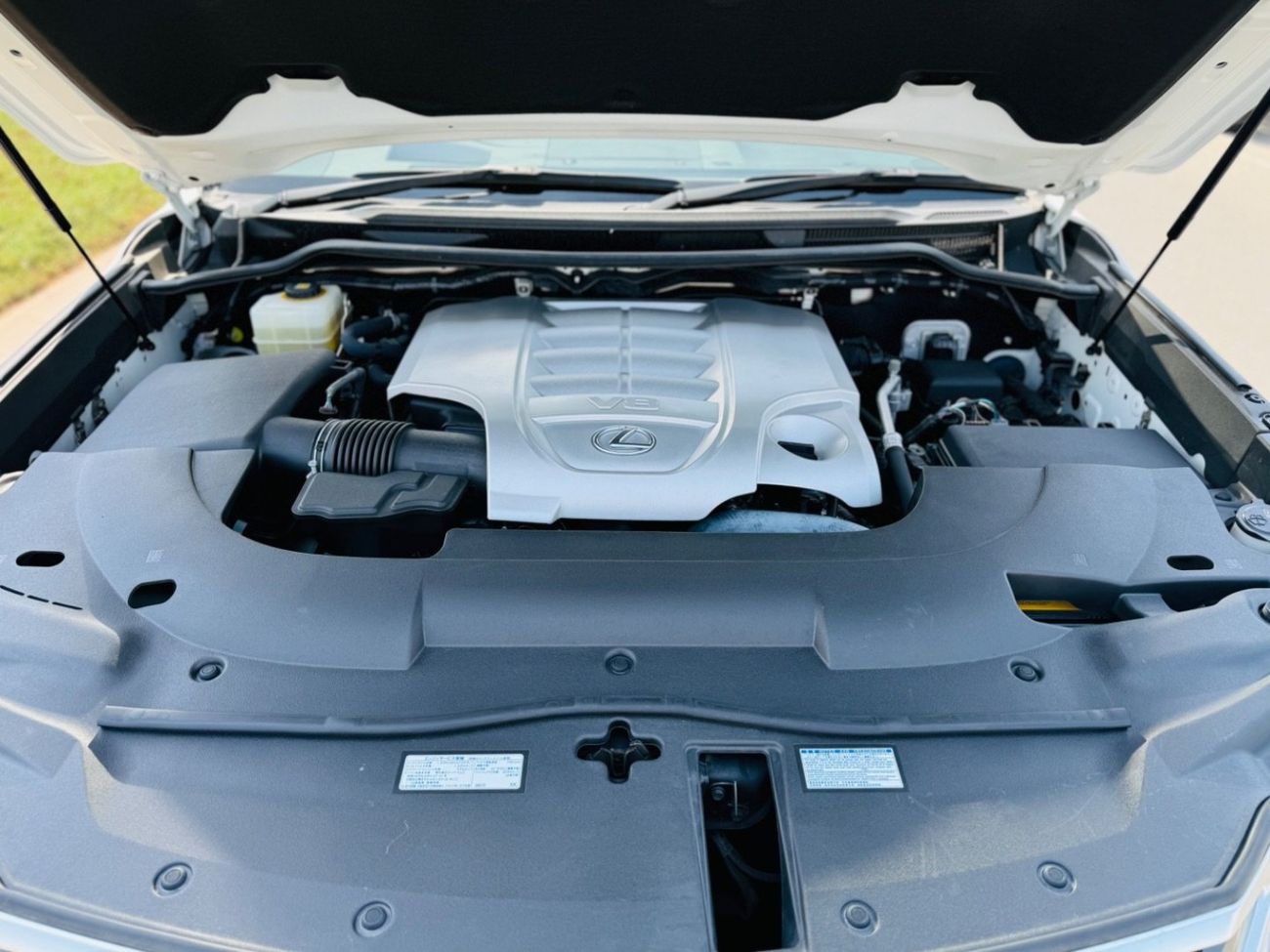 Lexus LX 570 Lexus lx 570 RHD full option top of the range