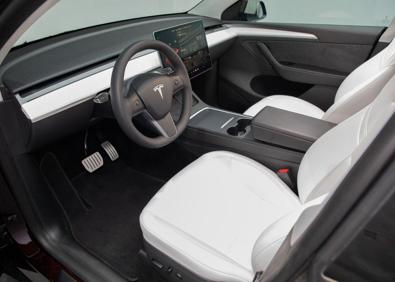 Tesla Model Y PERFORMANCE