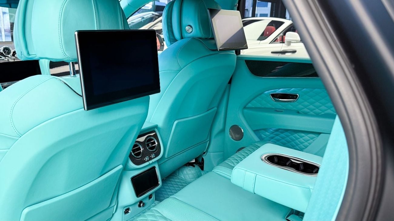 Bentley Bentayga Bentley Mansory Bentayga 1of1 - 2022 - Bespoke Fully Loaded With Two Tone Color