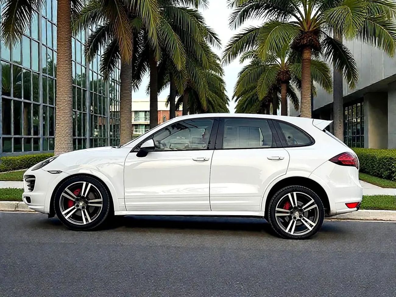 بورش كايان | | GTS | 4.8L V8 | | GCC | WELL MAINTAINED