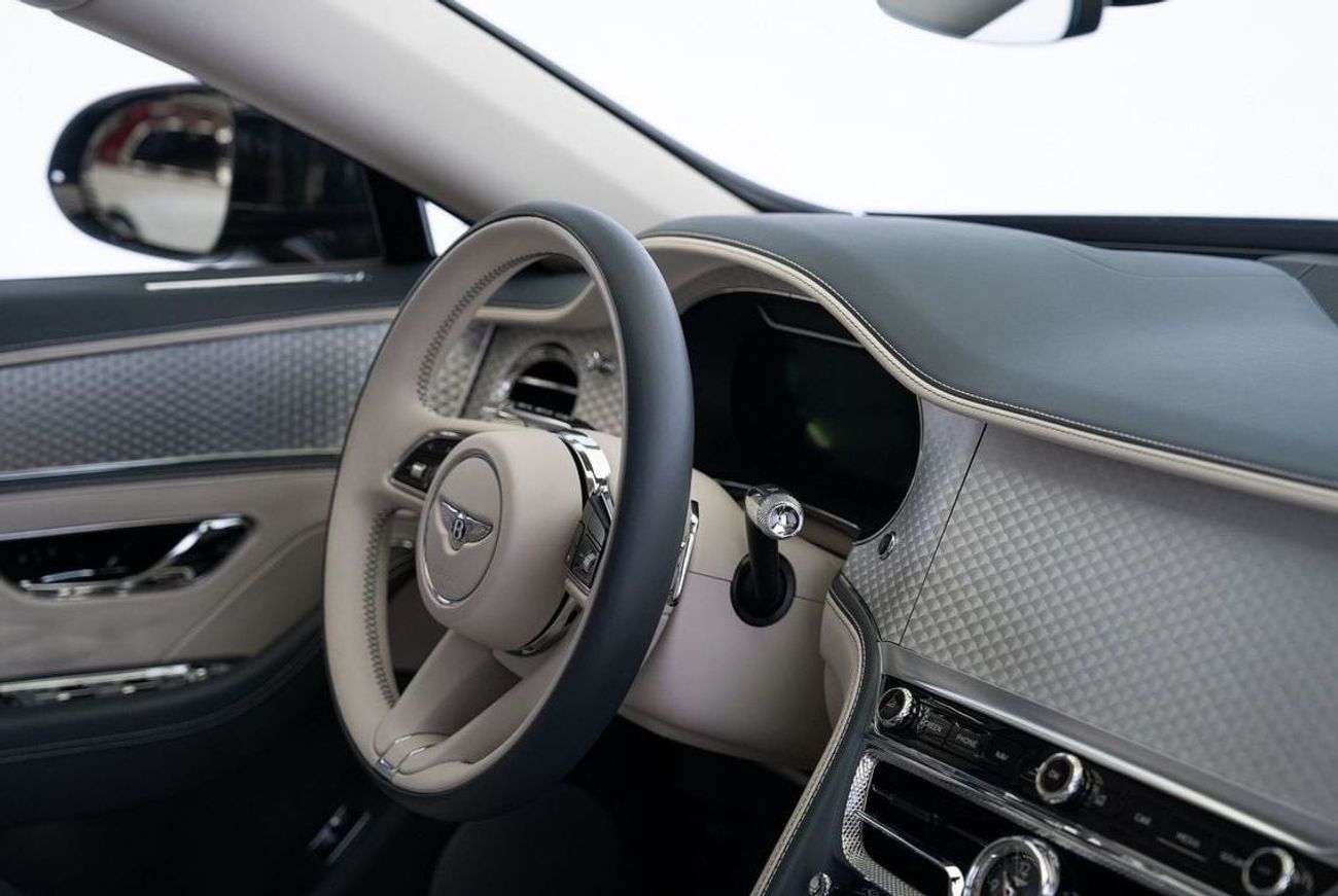 Bentley Flying Spur 4.0T V8