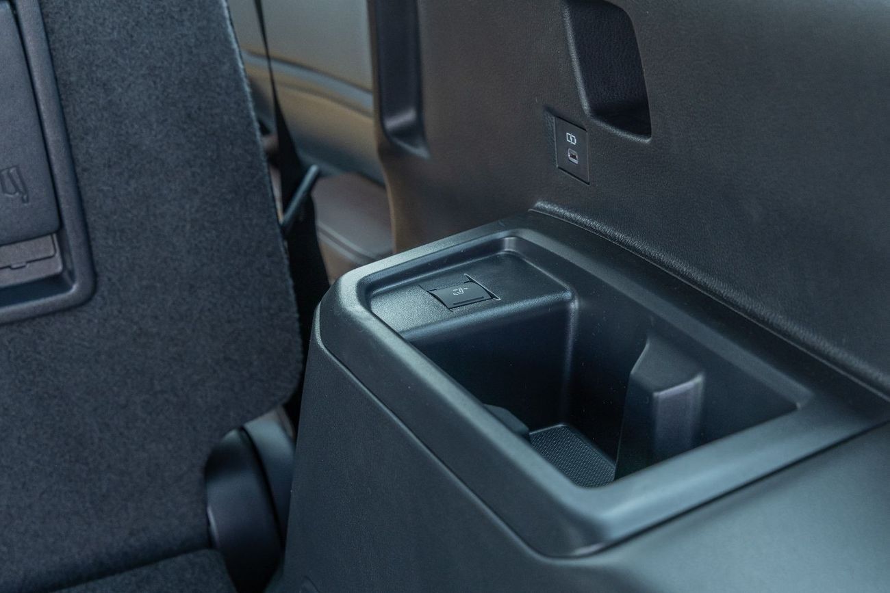 تويوتا برادو Adventure Mono Tone 2.4T Prado Adventure 2.4L Turbo, 4WD, Leather Seats, Sunroof - 2025 (Export)