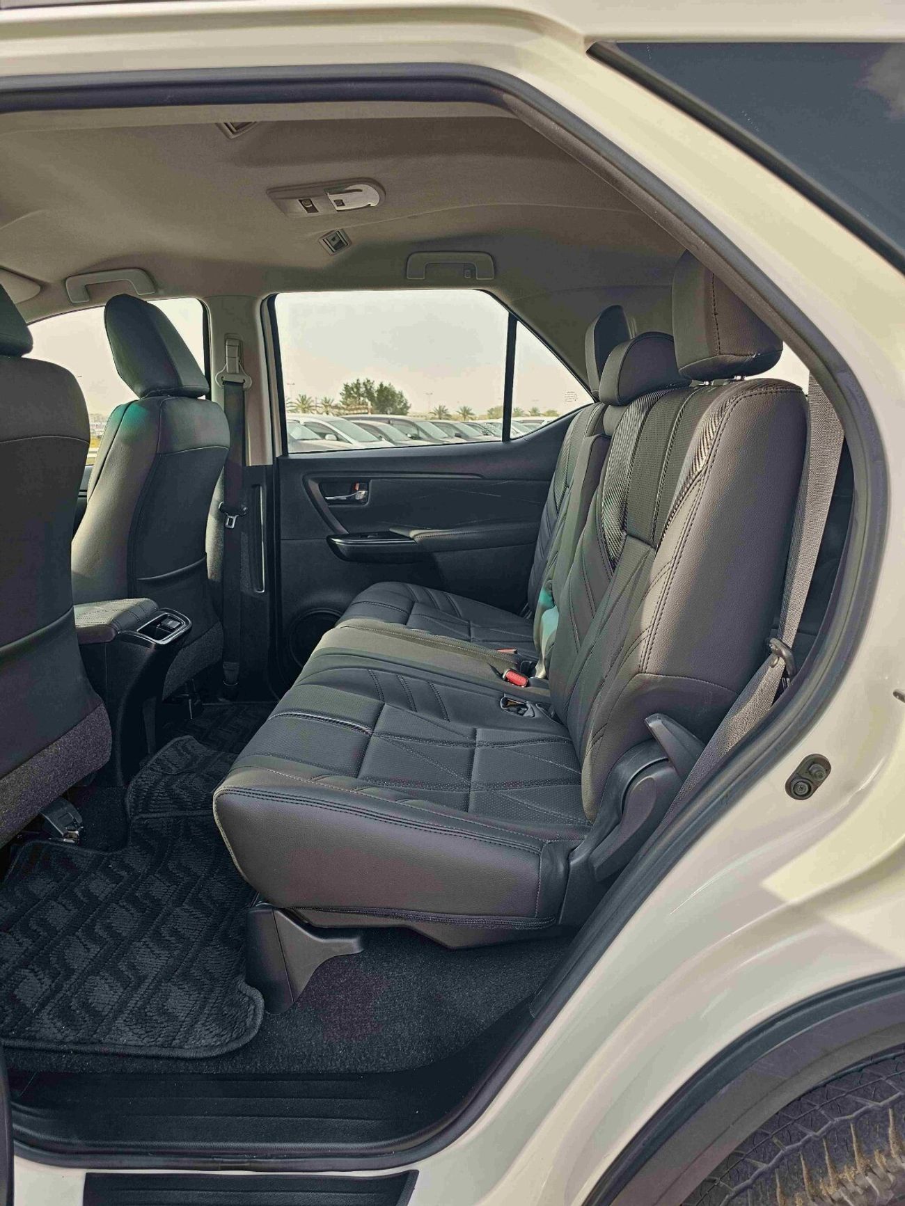 Toyota Fortuner EXR V4/ 4WD/ DVD REAR CAMERA/ LEATHER SEATS/ LOT# 91361