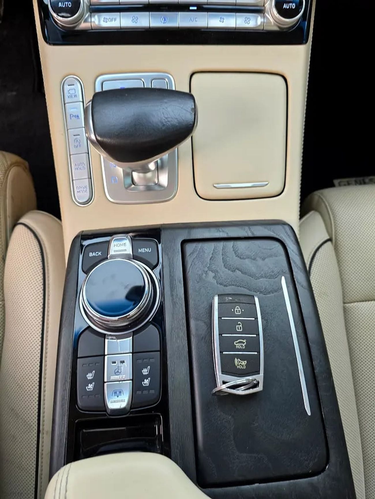 Genesis G90 Pristine Luxury - American Specs - Fully Loaded