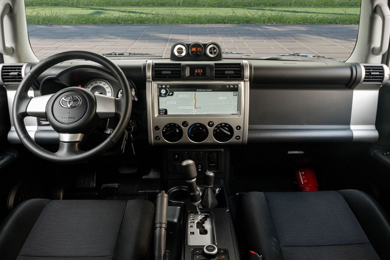 Toyota FJ Cruiser | 2,448 P.M  | 0% Downpayment | Service Contract!